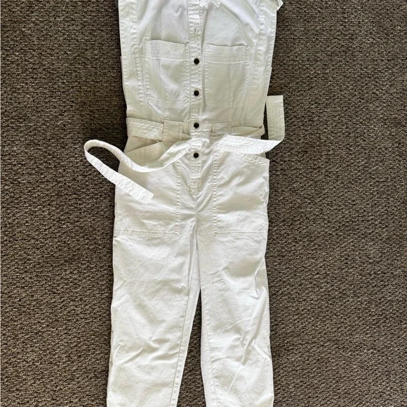 Banana Republic White Tailored Jumpsuit with Wide-Leg Silhouette - Picture 4 of 15